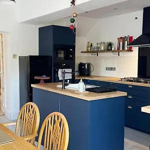 townhouse-in-belfast-newtownabbey.belfasthotelsireland.com/