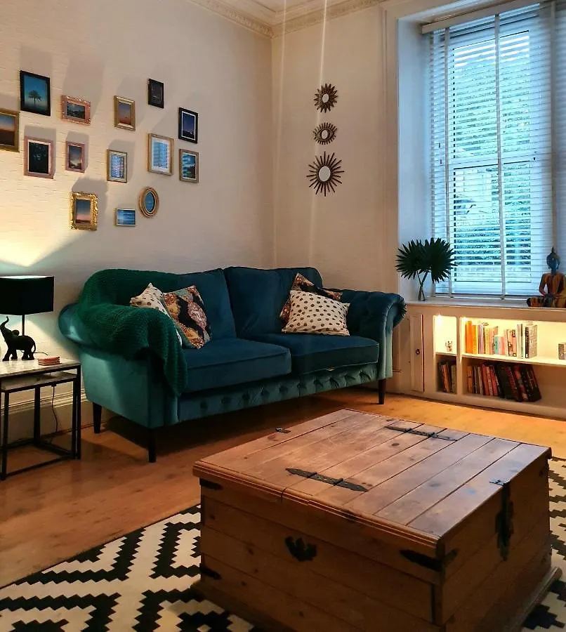 The Flat With The Pink Door Apartment Edinburgh